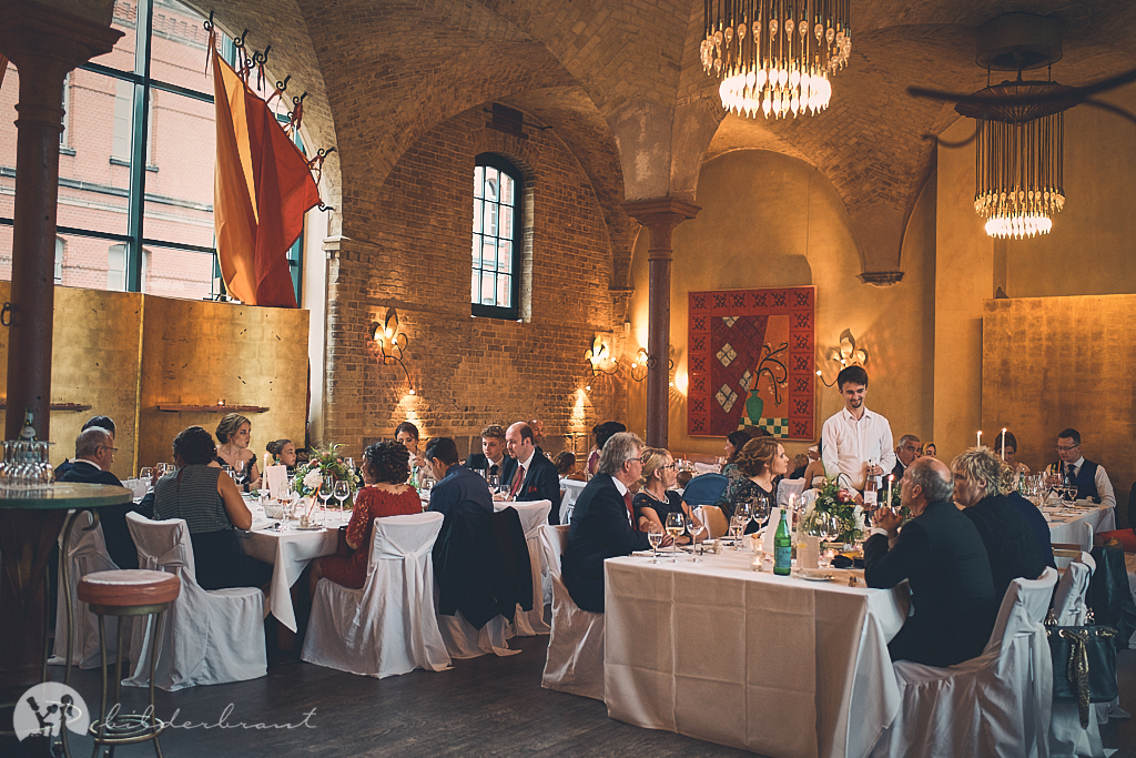 DSC03524-Hochzeitsfotograf-Hochzeitslocation-Restaurant-Basil-bilderbraut-Hannover